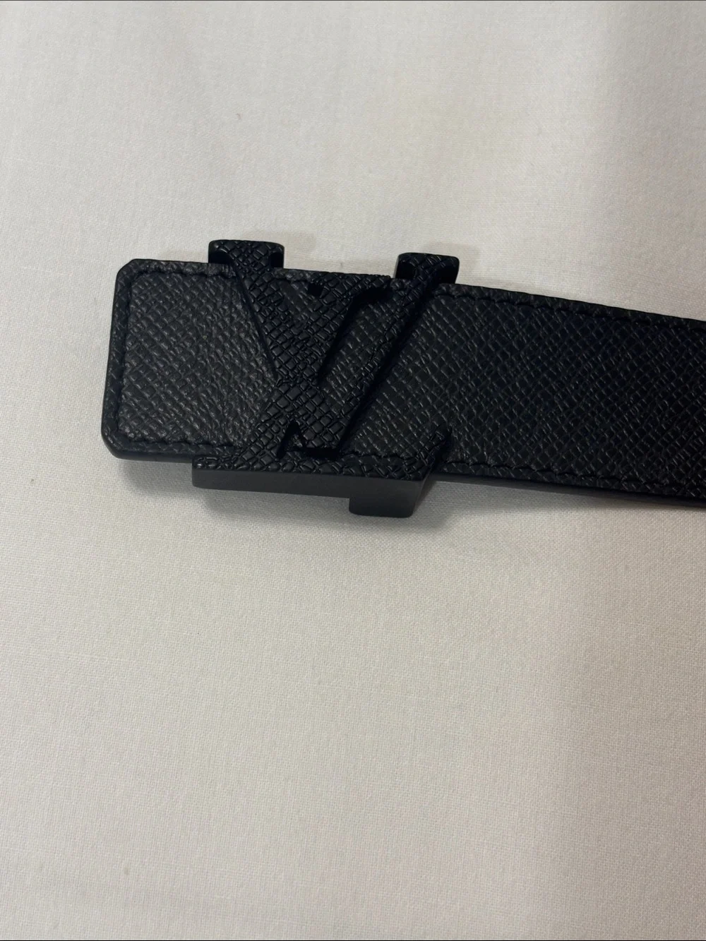Men's Louis Vuitton Black Leather Belt with Sculpted Buckle